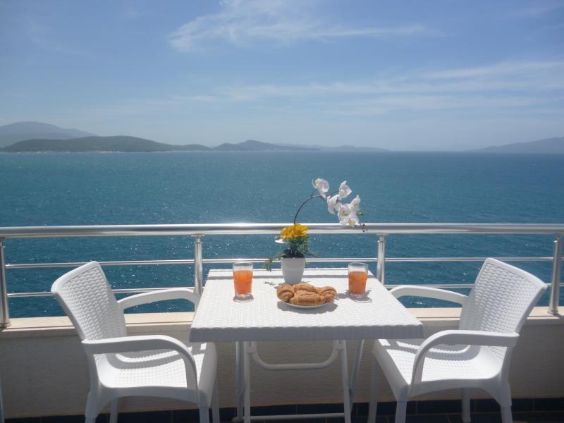 Beautifull Holiday Apartment Larisa Sarandë Buitenkant foto